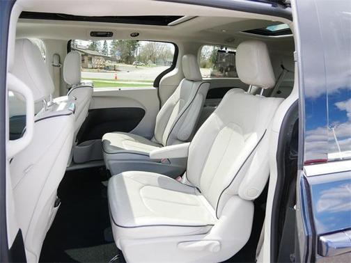 2020 Chrysler Pacifica Hybrid Limited