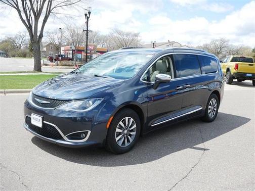 2020 Chrysler Pacifica Hybrid Limited