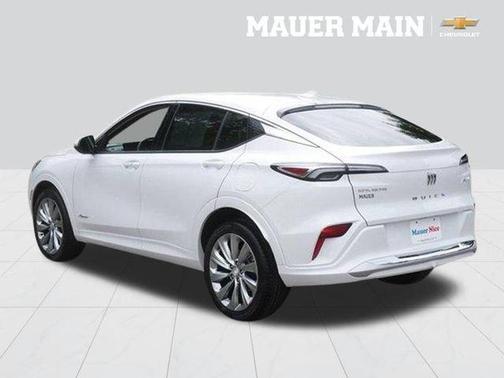 White Frost Tri-Coat 2024 Buick Envista Avenir
