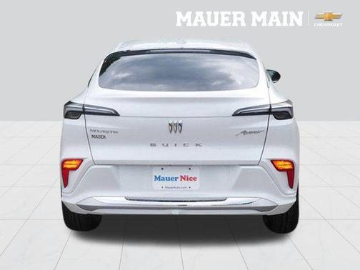 White Frost Tri-Coat 2024 Buick Envista Avenir