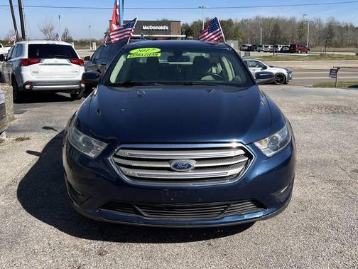 2017 Ford Taurus SEL