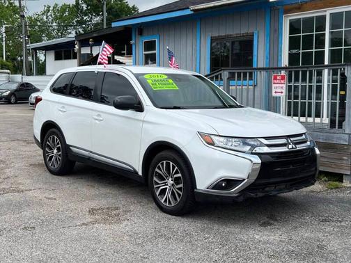2016 Mitsubishi Outlander SE