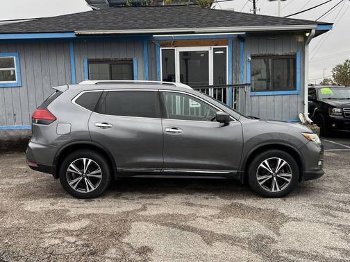 2017 Nissan Rogue SL