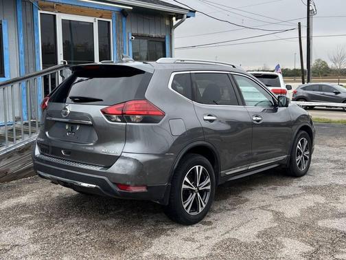 2017 Nissan Rogue SL