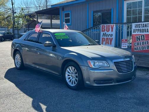 2012 Chrysler 300 Base