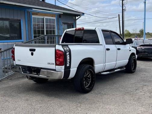 White 2007 Dodge Ram 1500 SLT Quad Cab