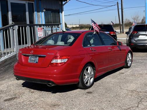 2011 Mercedes-Benz C-Class C 300 4MATIC Luxury