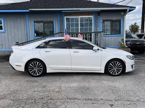 2018 Lincoln MKZ Select