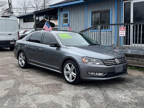 2014 Volkswagen Passat 1.8T Auto SEL Premium