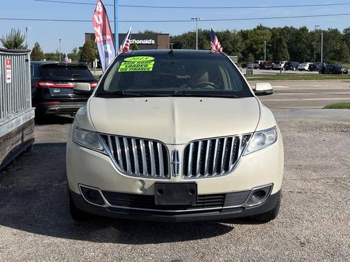 2015 Lincoln MKX Base