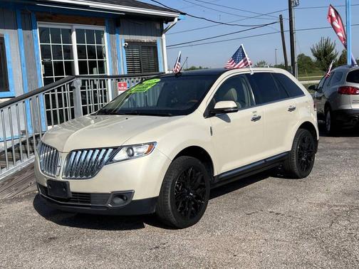 2015 Lincoln MKX Base