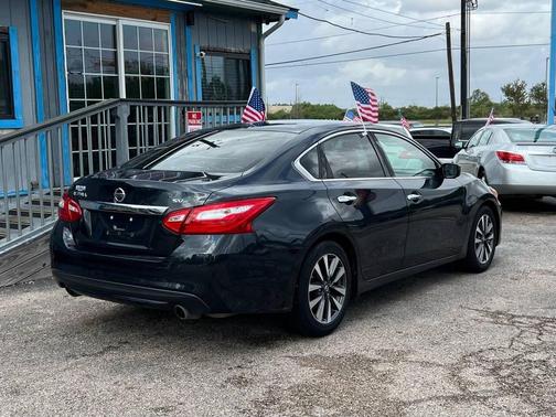 2017 Nissan Altima 2.5 SV