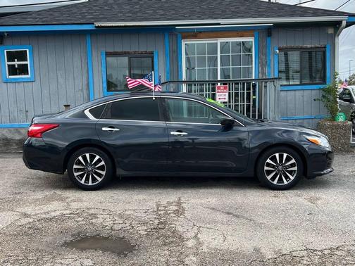 2017 Nissan Altima 2.5 SV
