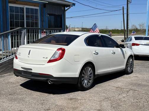2013 Lincoln MKS Base