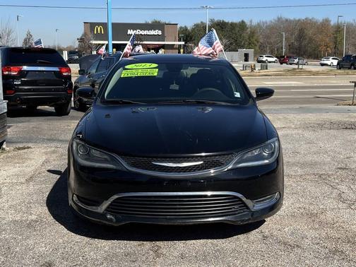 2016 Chrysler 200 Limited