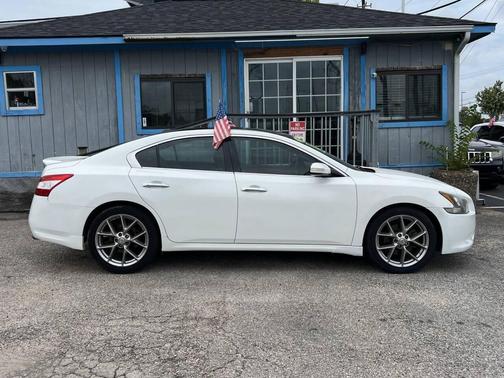 2011 Nissan Maxima SV