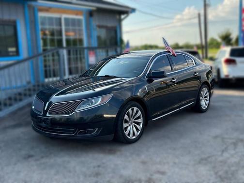 2015 Lincoln MKS Base