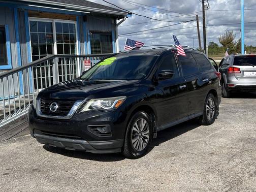 2017 Nissan Pathfinder S