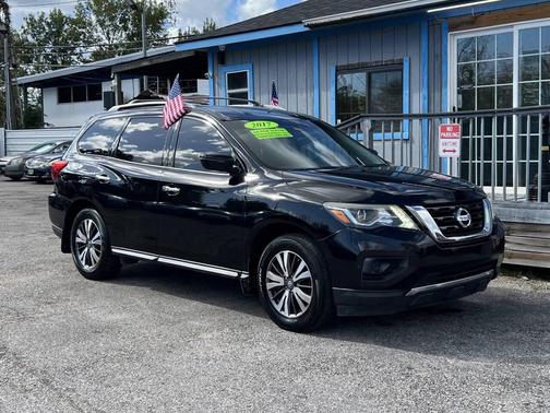 2017 Nissan Pathfinder S