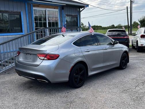 2015 Chrysler 200 C
