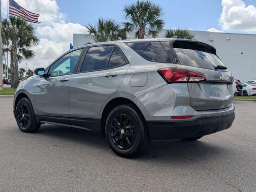 Sterling Gray Metallic 2024 Chevrolet Equinox LS