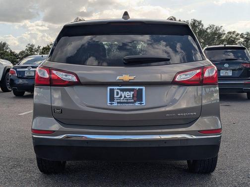Pepperdust Metallic 2019 Chevrolet Equinox Premier