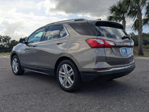 Pepperdust Metallic 2019 Chevrolet Equinox Premier