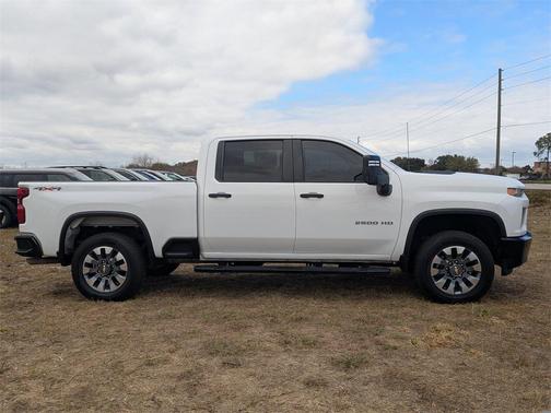 2022 Chevrolet Silverado 2500 Custom