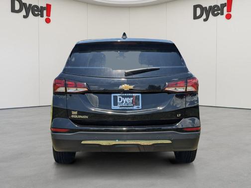 Mosaic Black Metallic 2024 Chevrolet Equinox 1LT