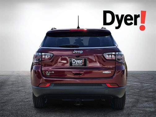 2022 Jeep Compass Latitude Lux