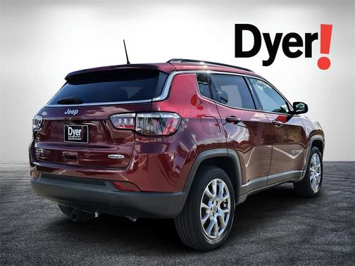 2022 Jeep Compass Latitude Lux