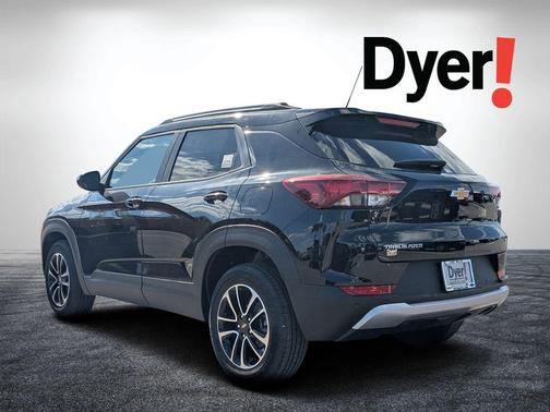 Black Metallic 2026 Chevrolet Trailblazer LT