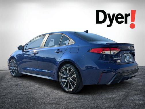 Blue Crush Metallic w/Black Sand Pearl Roof 2021 Toyota Corolla SE