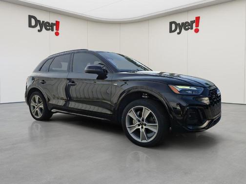 Mythos Black Metallic 2025 Audi Q5 45 S line Premium