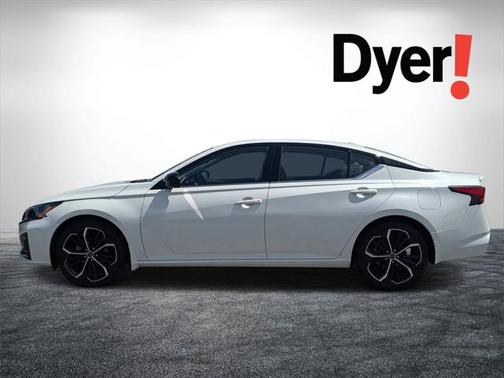 2023 Nissan Altima SR FWD
