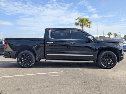 Black 2023 Chevrolet Silverado 1500 High Country