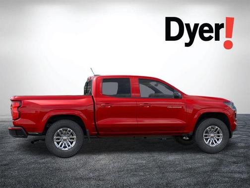 Radiant Red Tintcoat 2026 Chevrolet Colorado LT