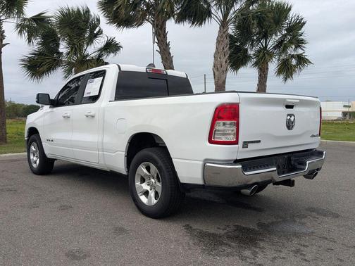 Bright White Clearcoat 2022 RAM 1500 Big Horn/Lone Star