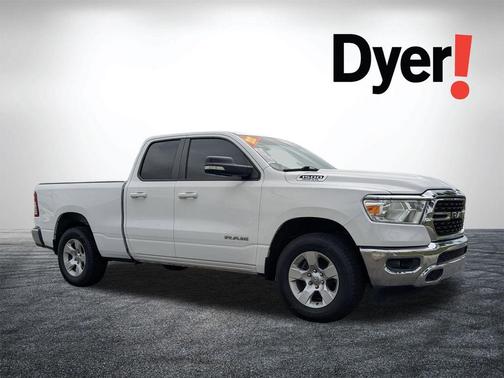 Bright White Clearcoat 2022 RAM 1500 Big Horn/Lone Star