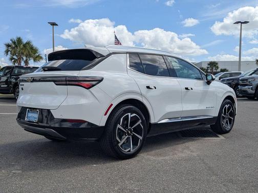 2025 Chevrolet Equinox EV LT