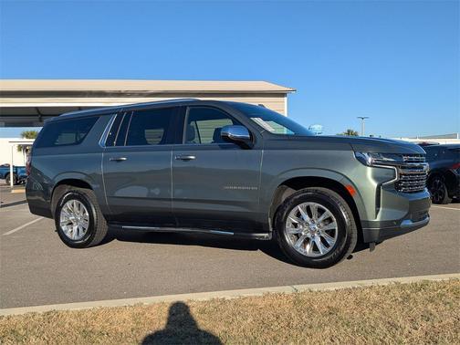 2023 Chevrolet Suburban Premier