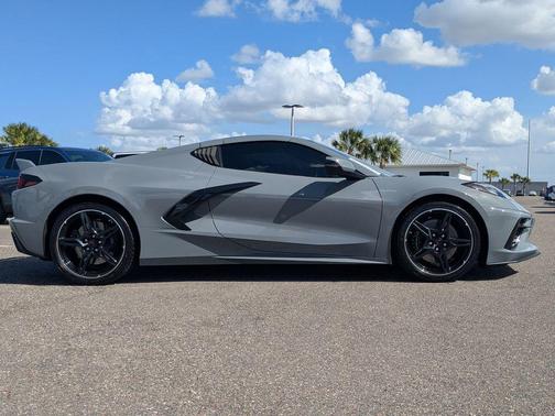 2024 Chevrolet Corvette Stingray w/2LT