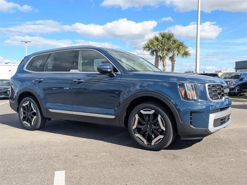 2025 Kia Telluride S