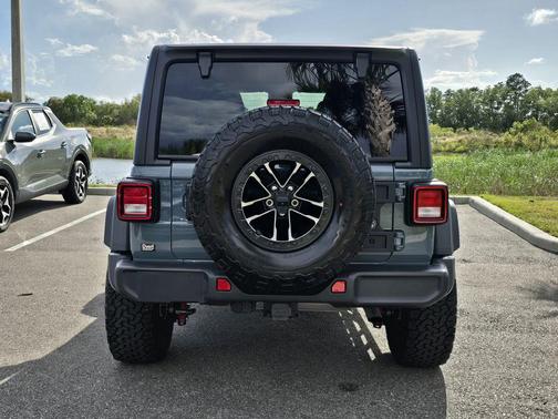 Anvil Clear Coat 2024 Jeep Wrangler Willys