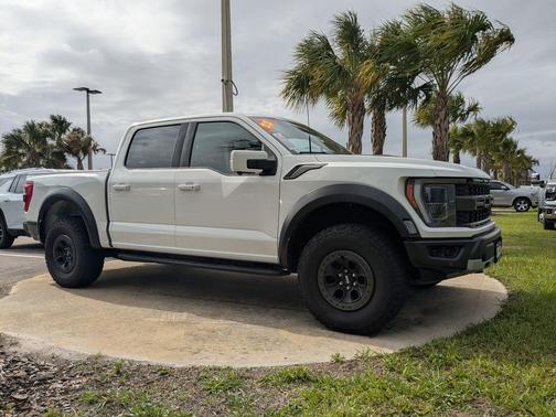 Oxford White 2023 Ford F-150 Raptor