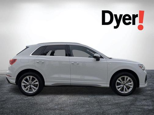 White 2024 Audi Q3 Premium 45 TFSI S line quattro Tiptronic