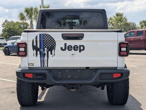 Bright White Clearcoat 2021 Jeep Gladiator Sport S
