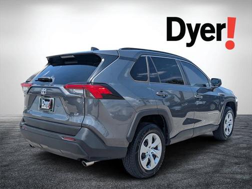 2020 Toyota RAV4 LE