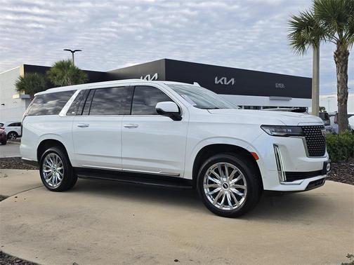 2023 Cadillac Escalade ESV Premium Luxury