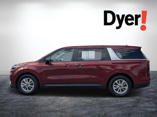 2024 Kia Carnival LX